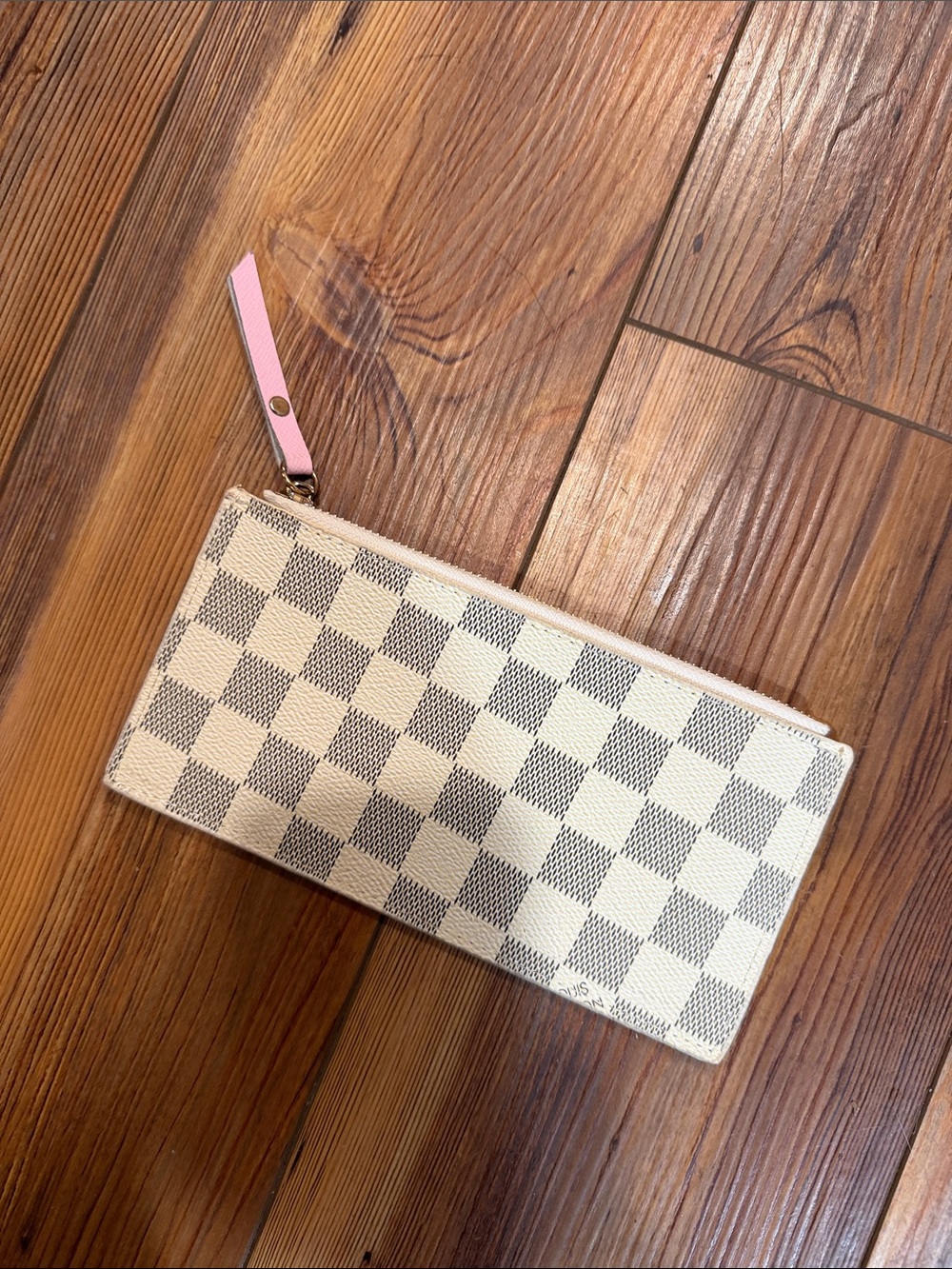 Checkered Zip Change Bag